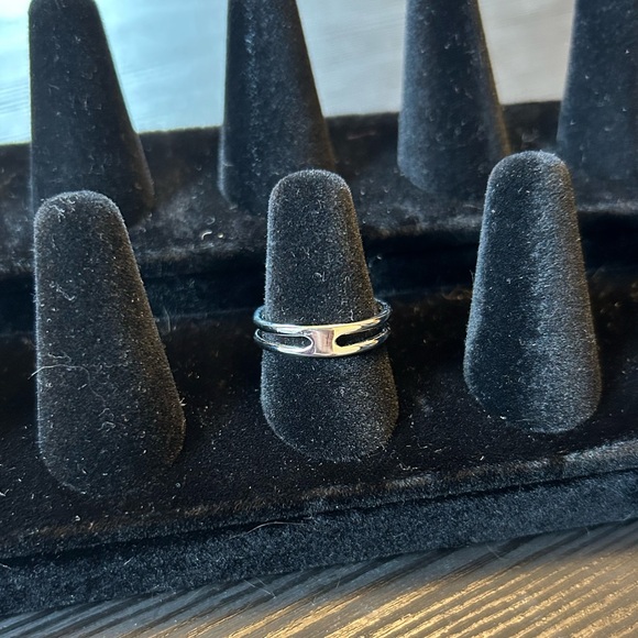 NWOT BP Coming In Hot Size 7 Ring - Picture 2 of 4